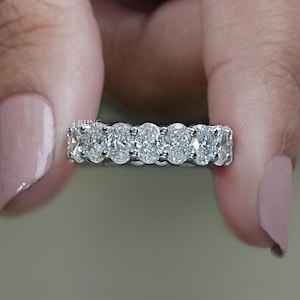 Oval Lab Grown Diamond Wedding Band / Full Eternity Eco Friendly Diamond Stackable Band / 14K Gold Lab Diamond Matching Engagement Band