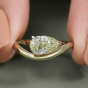 Pear Cut Lab Grown Diamond Curved Solitaire Ring/ Eco-Friendly East-West Set Diamond Ring/ 14K Solid Gold Engagement Ring/ Rings For Women