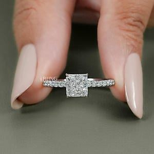 Pierścionek z brylantami Radiant Lab o masie od 0,50 do 3,00 CT w kwadratowym obrączku / Pierścionek zaręczynowy z litego złota 14K / Pierścionek z kamieniem solitaire & Accents / Pierścionek na prezent urodzinowy