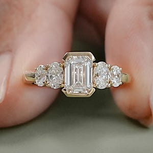 Emerald Cut CVD Diamond Five Stone Engagement Ring / EF-VS Diamond Proposal Ring / Side Diamond Oval Cut Customized Wedding Ring For Her