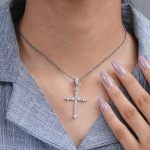 Lab Grown Diamond Cross Pendant / 14K White Gold Religious Pendant / Conflict Free Diamond Christian Faith Pendant / Party Wear Jewelry