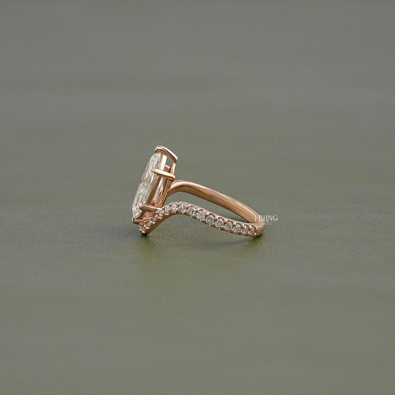 Marquise Cut Lab Grown Diamond Solitaire With Accent Ring/ CVD Diamond Curved Engagement Ring/ 14K Solid Gold Wedding Ring/ Bridesmaid Gift