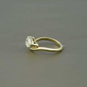Pear Cut Lab Grown Diamond Curved Solitaire Ring/ Eco-Friendly East-West Set Diamond Ring/ 14K Solid Gold Engagement Ring/ Rings For Women