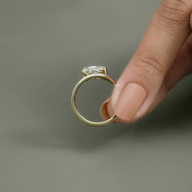 Pear Cut Lab Grown Diamond Curved Solitaire Ring/ Eco-Friendly East-West Set Diamond Ring/ 14K Solid Gold Engagement Ring/ Rings For Women