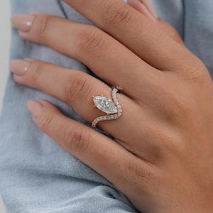 Marquise Cut Lab Grown Diamond Solitaire With Accent Ring/ CVD Diamond Curved Engagement Ring/ 14K Solid Gold Wedding Ring/ Bridesmaid Gift