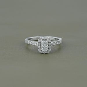 Radiant Cut Eco-Friendly Diamond Engagement Ring CVD Diamond Halo Accent Ring EF-VS Lab-Grown Diamond Wedding Ring Bridal Ring For Her