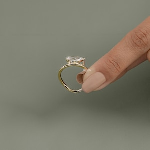 Pear Cut Lab Grown Diamond Solitaire Ring/ Eco Friendly Diamond Engagement Ring/ CVD Diamond East West Set Curved Bridal Ring/ Gift For Wife