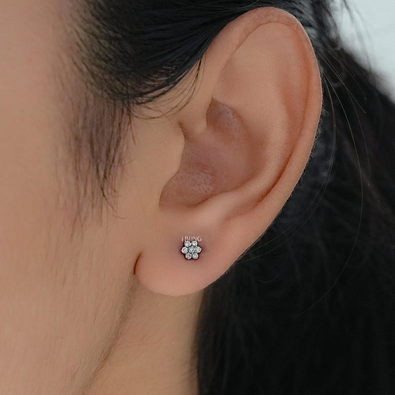 Round Cut Lab Grown Diamond Cluster Earrings/ Eco Friendly Diamond Stud Earrings/ Floral Style CVD Diamond Earrings/ Screw Back Earrings