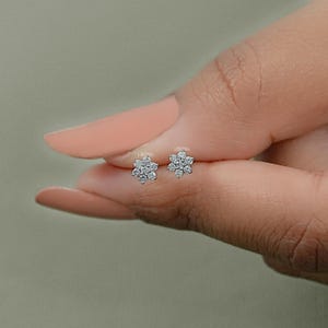 Round Cut Lab Grown Diamond Cluster Earrings/ Eco Friendly Diamond Stud Earrings/ Floral Style CVD Diamond Earrings/ Screw Back Earrings