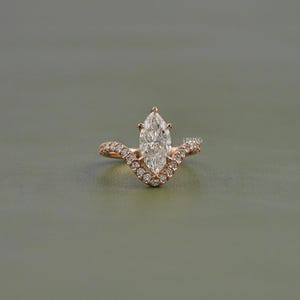Marquise Cut Lab Grown Diamond Solitaire With Accent Ring/ CVD Diamond Curved Engagement Ring/ 14K Solid Gold Wedding Ring/ Bridesmaid Gift
