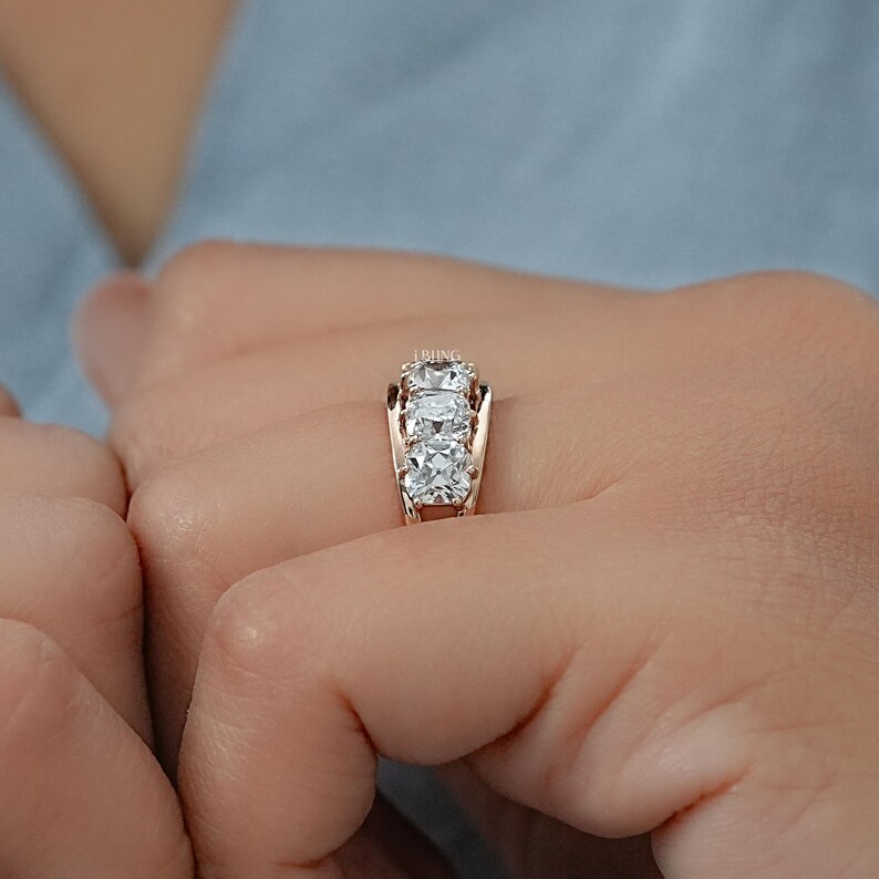 Old Mine Cushion Cut Lab-Made Diamond Half Eternity Wedding Band/ CVD Diamond Five-Stone Band/ 14K Solid Gold Split Shank Band/ Gift For Her