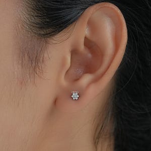 Round Cut Lab Grown Diamond Cluster Earrings/ Eco Friendly Diamond Stud Earrings/ Floral Style CVD Diamond Earrings/ Screw Back Earrings