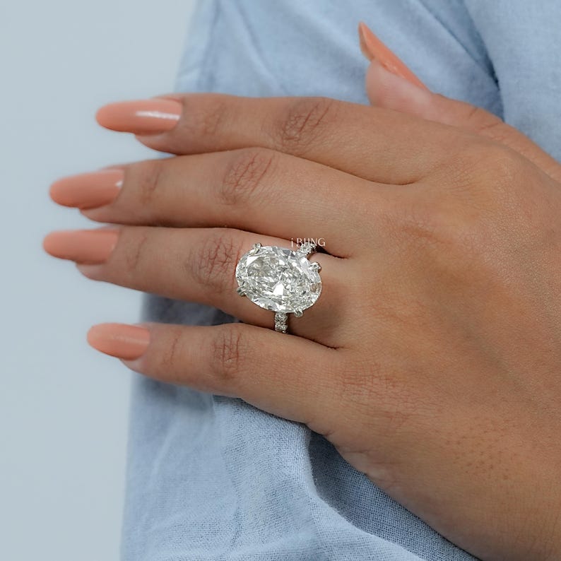 Oval Cut Lab Diamond Solitaire Wedding Ring / 10.00 CT IGI Certified CVD Diamond Fishtail Set Engagement Ring / Maid Of Honor Gift For Her