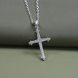 Lab Grown Diamond Cross Pendant / 14K White Gold Religious Pendant / Conflict Free Diamond Christian Faith Pendant / Party Wear Jewelry
