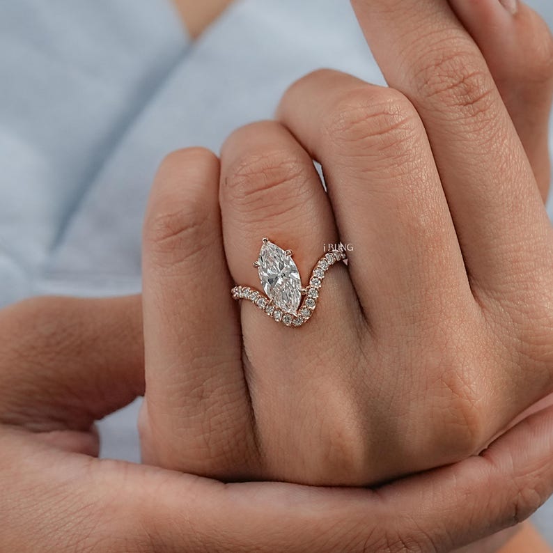 Marquise Cut Lab Grown Diamond Solitaire With Accent Ring/ CVD Diamond Curved Engagement Ring/ 14K Solid Gold Wedding Ring/ Bridesmaid Gift