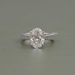Oval Cut Lab Grown Diamond Solitaire Wedding Ring / Round Cut CVD Diamond Shared Prong Engagement Ring For Women / Anniversary Gift For Her