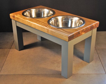 Raised Double Dog Bowl Table: Chunky Farmhouse Feeder, Dark Oak