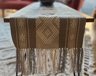 Mexican Woven Long Table Runner/Spring Summer Table Decor/Oaxacan Artesanía/Macrame/Boho Table Runner/Fair Trade Gifts/Wedding Table Decor