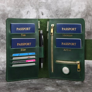 Familienpasshülle 4 AirTag Benutzerdefinierte Reisebrieftasche Lederpasshülle Leder Familienpass hält 5 6 8 10 2 personalisierte Reisepässe
