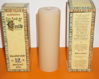 Meditation range 12 Essential Oils 70-hour candle