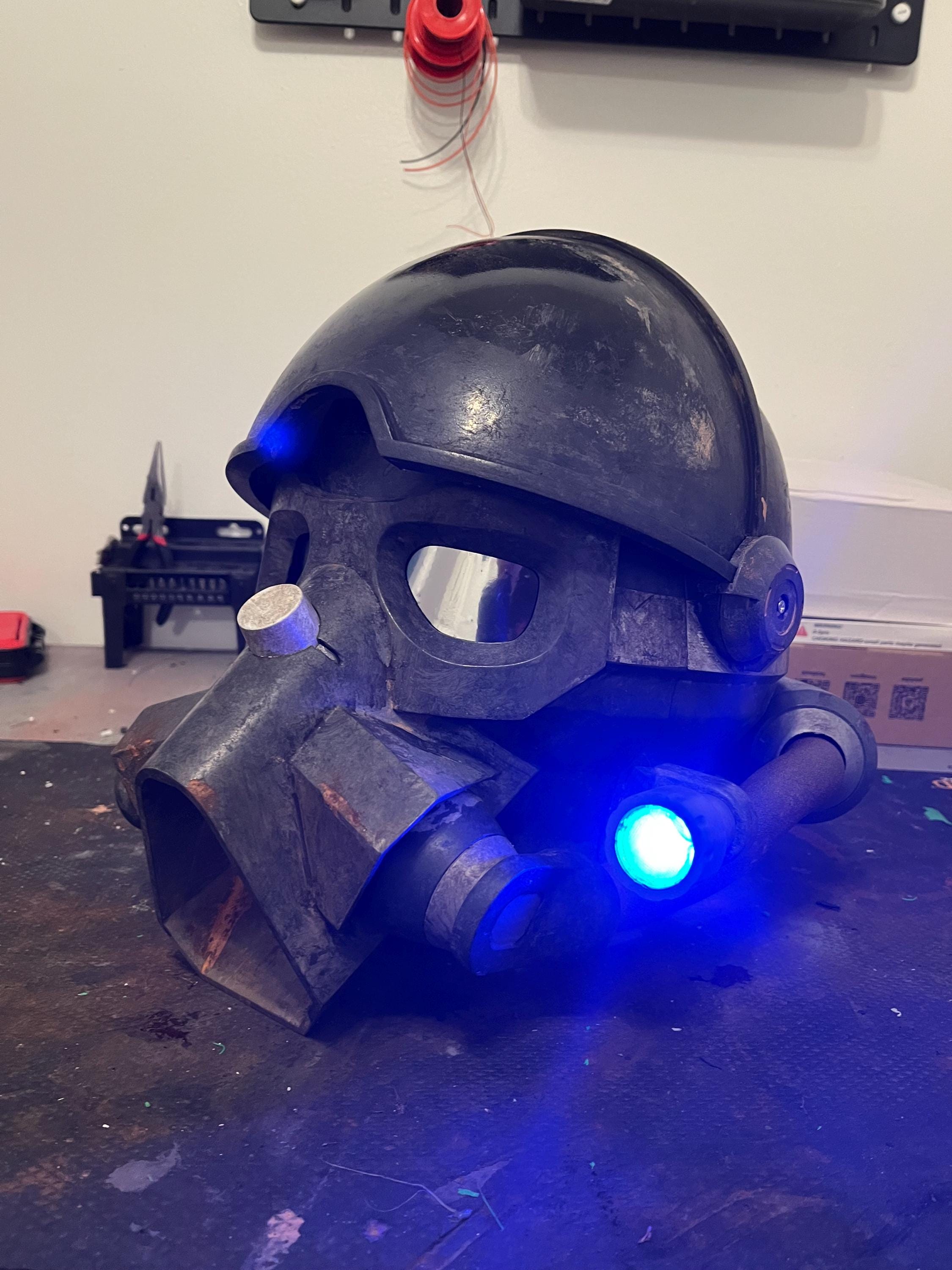 Fallout シークレットサービスヘルメット | ぴったりフィット | RAW