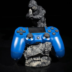 Barricade | Controller Holder | Unpainted