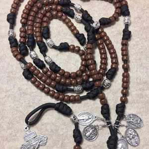 15 or 20 decade Catholic rosary, paracord rosary,  5 Saints medals catholic Rosary - handmade