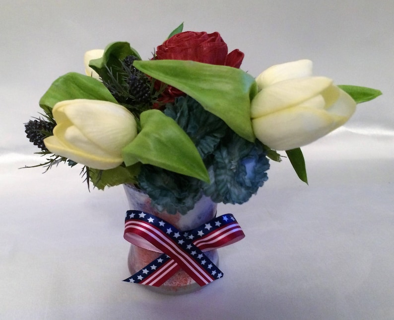 Patriotic Flowers Red White And Blue Flowers Small Patriotic Centerpiece Small Patriotic Flowers 4th Of July Flowers Independence Day