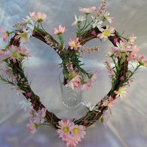 Valentine Grapevine Wreath, Heart Front Door Wreath, Heart Shaped  Wreath, Valentine Heart Grapevine Wreath, Front Door Heart Wreath