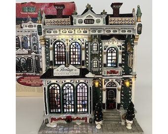 LEMAX Heritage Furniture Store Fiberoptisk upplyst julby