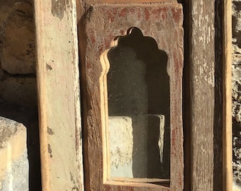 Wooden mirror with old patina oriental/arabesque type. Many models and various patinas on caravancafe.net