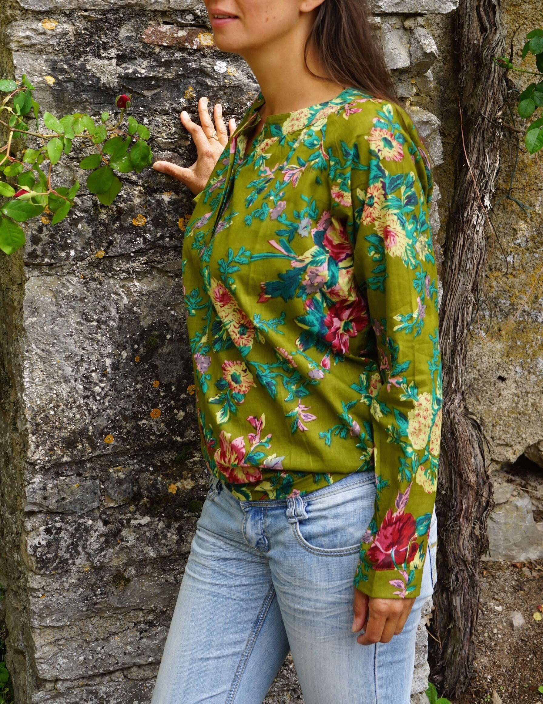 Pure cotton floral print blouse, long sleeves (Size S, M or L)