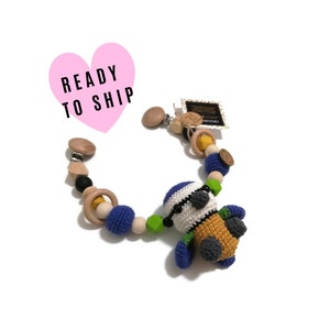 BARNVAGNSKEDJA • amigurumi blåmes • tomtitfågel • virkad barnvagnsgirlang • barnvagnskett • vagnspänne • Klar att skickas