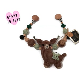 BARNvagnskedja • amigurumi lama alpacka • djur • virkad barnvagnsgirland • kinderwagenkette • wagennyckel • Ready To Ship