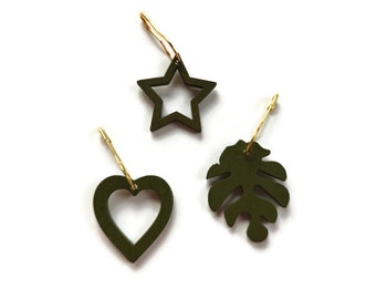 Marcadores de punto de esmalte: Monstera, corazón y estrella (juego de 3)