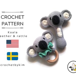 May include: Crochet pattern for a koala teether and rattle. The pattern includes instructions for making both a rattle and a teether, both featuring a gray koala with black eyes and a green bow. The pattern is available in both American and Swedish languages.