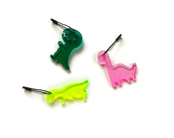 3 Enamel Stitch Markers • notions • row markers • end markers • place markers for crochet • Dinosaur Brontosaur • Safety Pins with Charm