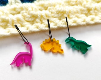 3 Enamel Stitch Markers • notions • row markers • end markers • place markers for crochet • Dinosaur Brontosaur • Safety Pins with Charm