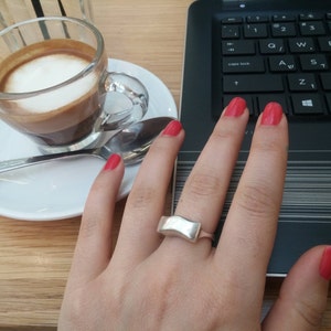 Silber Welle Ring, Silber Statement Ring, Chunky Ring, geometrische Design Silber Schmuck, zeitgenössische Ring, Handwerker Ring, jeden Tag Ring