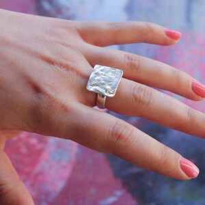 Square Shaped Ring, Modern 925 Sterling Silver Statement Ring, Minimalist Geometric Design, Everyday Unique Textured Jewelry,
