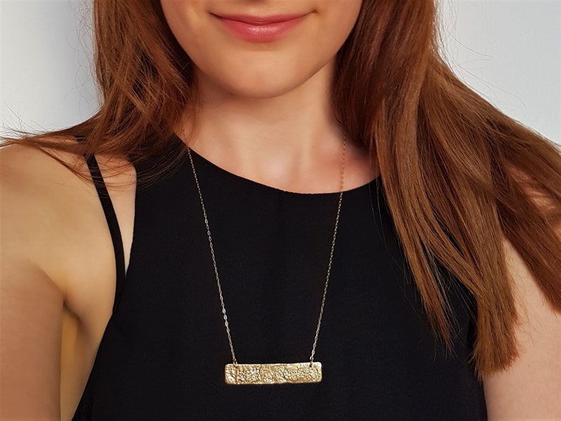 Strukturierte Gold Bar Halskette, geometrische Statement Halskette, minimalistische Boho Schichtung Halskette, 18K Gold Rechteck Anhänger, Mode-Schmuck Bild 1