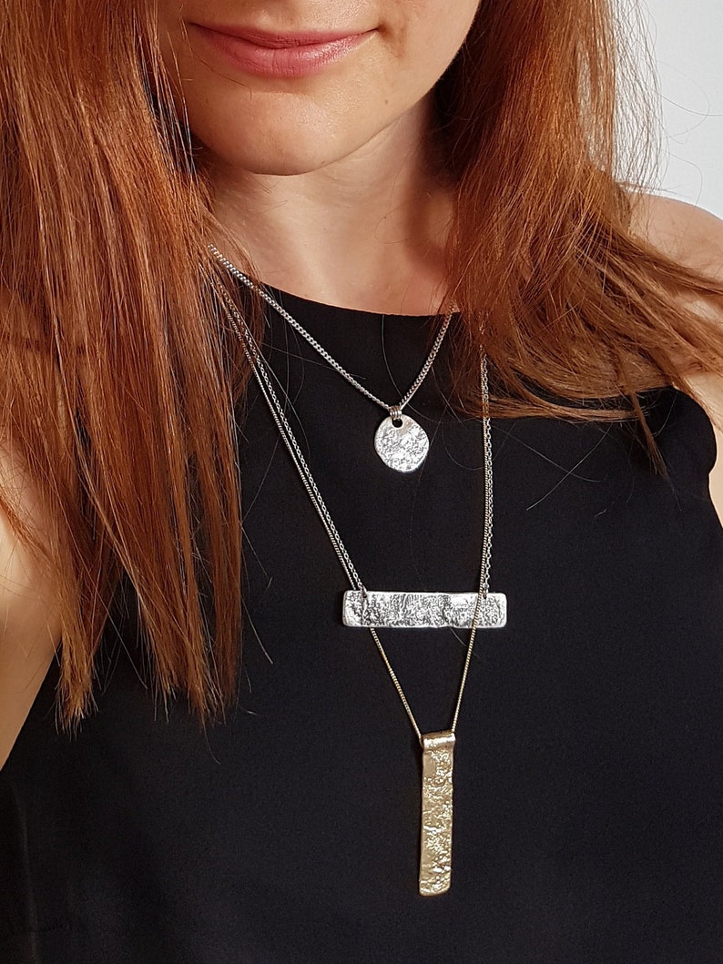 Strukturierte Gold Bar Halskette, geometrische Statement Halskette, minimalistische Boho Schichtung Halskette, 18K Gold Rechteck Anhänger, Mode-Schmuck Bild 3
