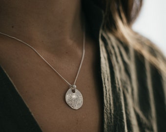 Silver Moon Necklace, Silver Medallion, 925 Silver Disc Necklace, Layering Coin Necklace, Circle Full Moon Charm Necklace, Bohemian Jewelry