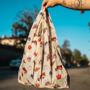 Jollibee Reusable Foldable Bag / Filipino Reusable Foldable Bag / Jollibee Accessories / Filipino Accessories / Reusable Tote Bag