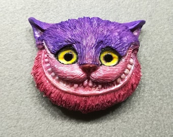 Dites fromage !! Chat avec un grand sourire - CHARM / COLLIER / BROCHE & Custom Made disponible - Fabriqué en résine n cabochons réalistes en verre - Tête