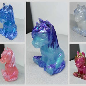 Unicorn Baby Pony Familiar - 10.2cm - Horn Horse with pentagram star, Cult Altar Gothic Figure, Magical Occult ornament Enchanted Spell Gift