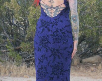 JODI KRISTOPHER Long Sparkly Evening/cocktail Dress | Purple W/ Black Rose Print | Spaghetti Strap Size 3 (fits 4/6) - Etsy JODI KRISTOPHER Long Sparkly Evening/cocktail Dress | Purple W/ Black Rose Print | Spaghetti Strap Size 3 (fits 4/6) - Etsy