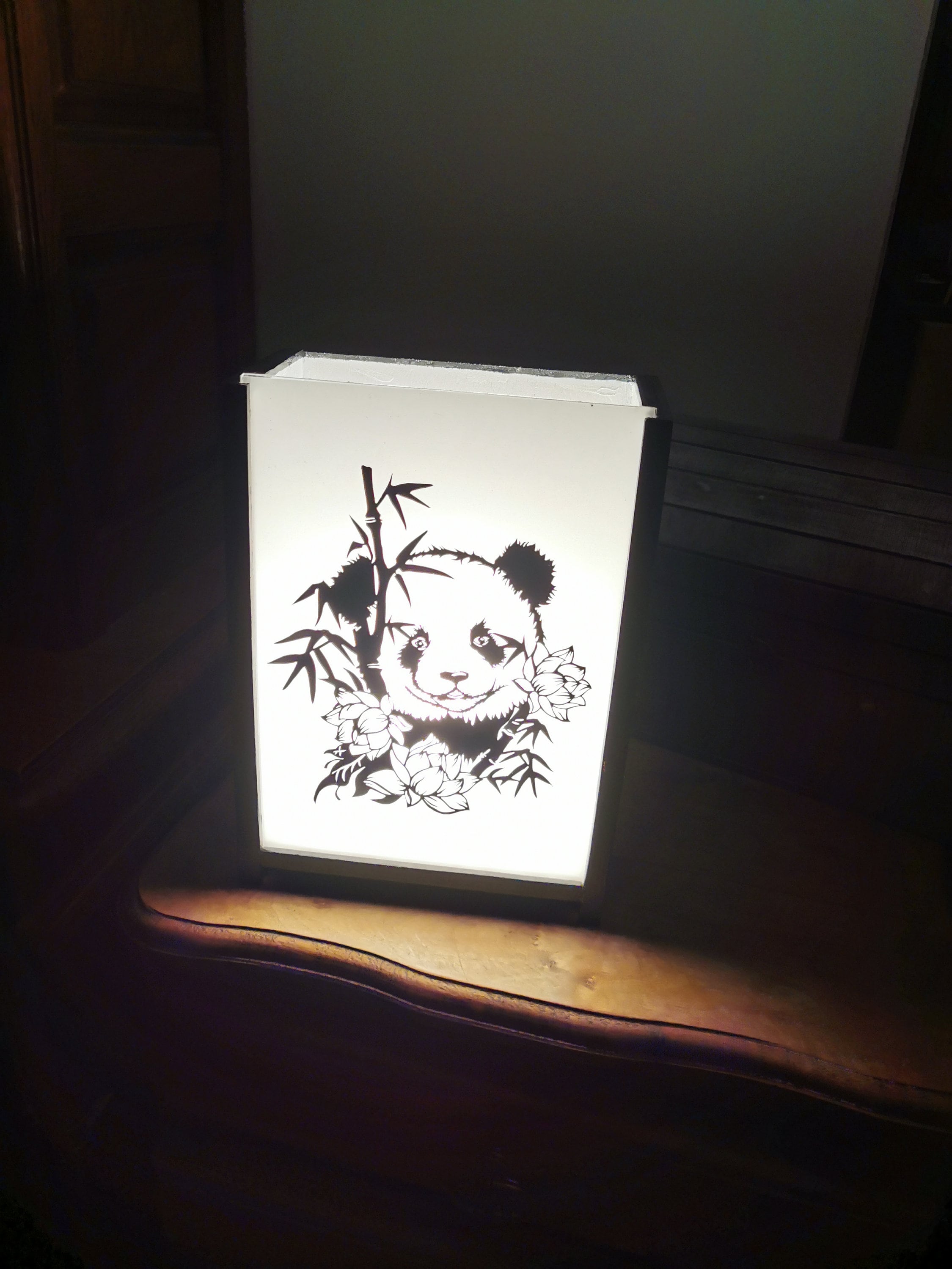 Veilleuse Panda, Lampe de Chevet Bois Enfant, A Poser en et Découpage Précision Réalisé La Main, Ple