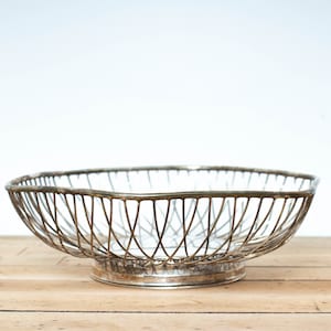 Mid-Century Modern Silver Wire Fruit Bowl, Vintage Metal Kitchen Egg Basket