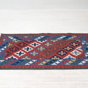 Authentic Kilim, Handwoven Vintage Turkish Rug, 4.17 x 2.75 ft